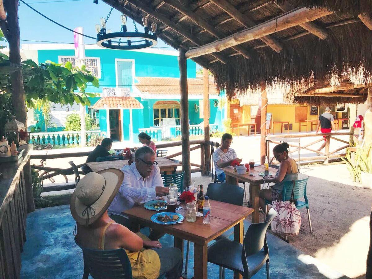 Eco Hostel Casa Del Agua Isla Holbox Exteriör bild